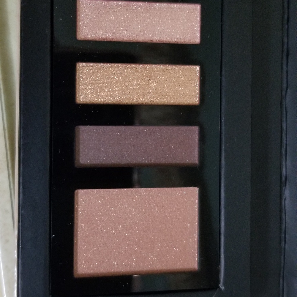 Lancome eyeshadow - Picture 3 of 4